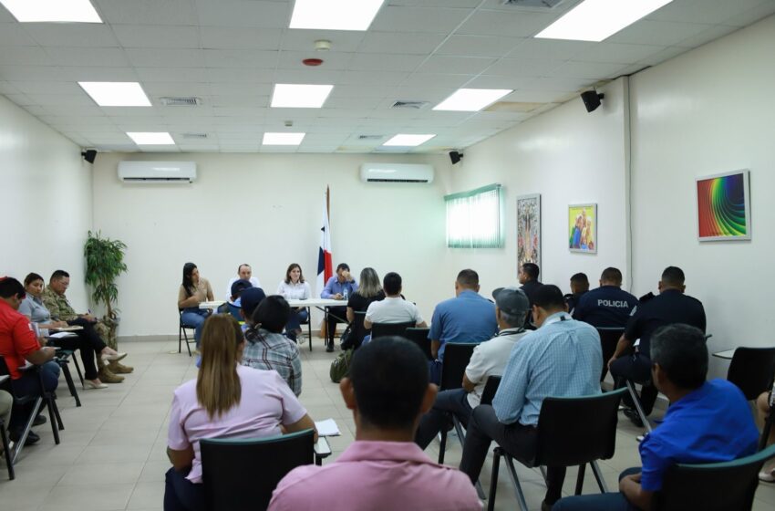  ATP coordina operativo integral de seguridad para el Desfile de las Mil Polleras 2026