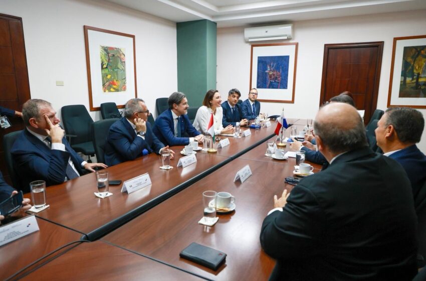  Ministro Julio Moltó destaca a Panamá como un país transparente y confiable para hacer negocios con Italia