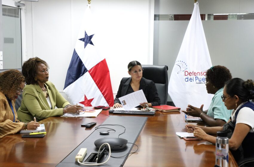  Defensoría abre queja por presunta vulneración de derechos a estudiantes colonenses