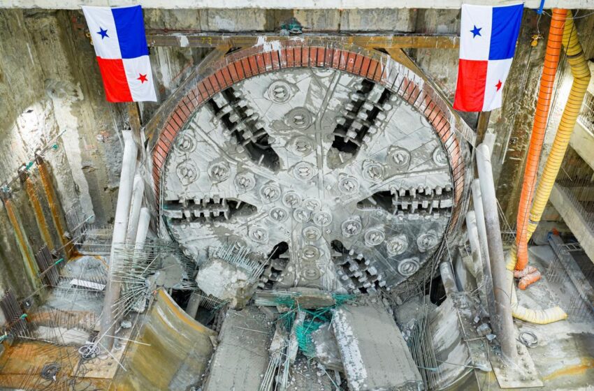  Panamá marca un hito histórico: culmina el cruce de la tuneladora de la Línea 3 del Metro por debajo del Canal