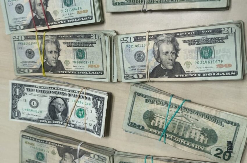  Retienen más de $17 mil dólares sin declarar a pasajero en el Aeropuerto Internacional de Tocumen