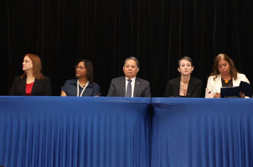  Defensoría refuerza su compromiso con la salud mental en la instalación de la Comisión Técnica Intersectorial SMAPS