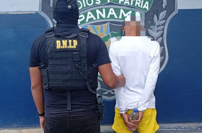  Aprehenden a hombre que intentó ingresar presunta droga al área de Carnaval en la Cinta Costera