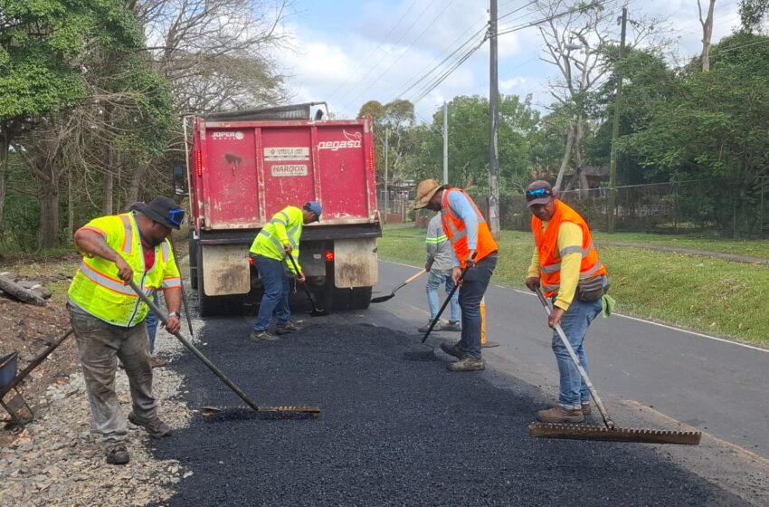  Rehabilitan vías estratégicas en Capira, La Chorrera y Chame para fortalecer la producción y el turismo en Panamá Oeste