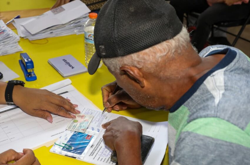  Cruce de datos entre MIDES y ATTT detecta más de 8 mil beneficiarios con vehículos y cupos de transporte