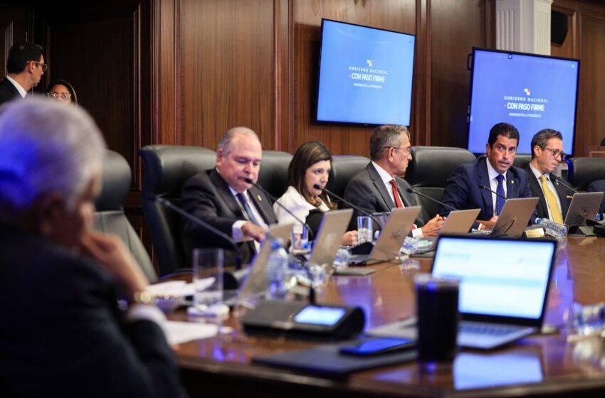  Gabinete aprueba recursos para segunda fase de construcción de puentes zarzos