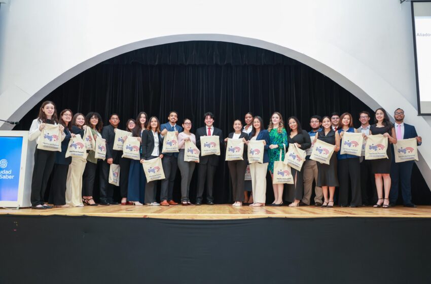  Gobierno impulsa empleo de calidad con primera generación de SEM Academy