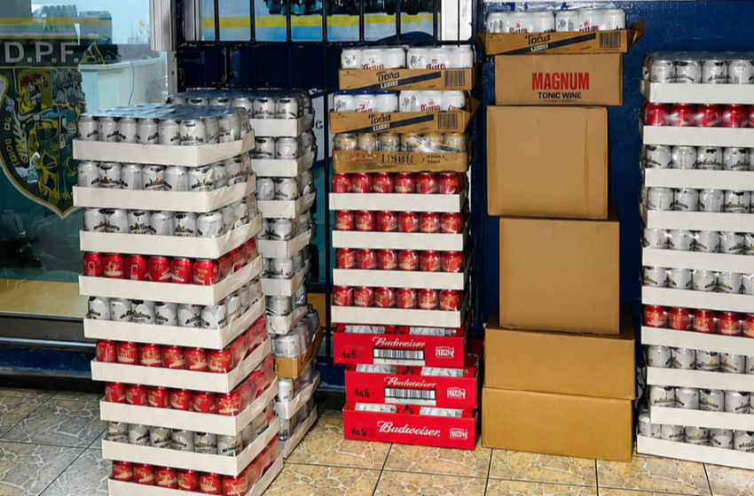  Aduanas retiene más de 40 cajas de bebidas alcohólicas sin documentación durante operativo en Colón