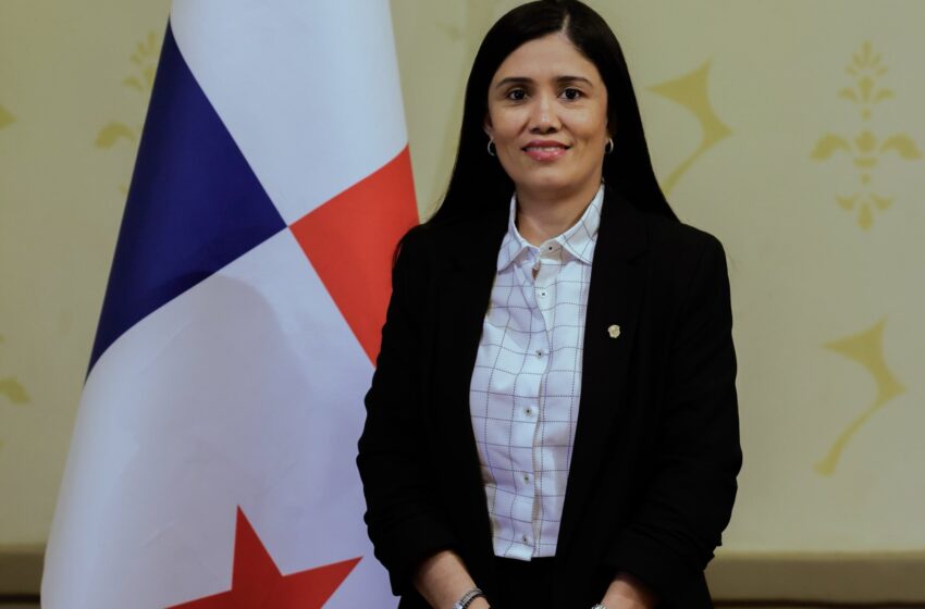 Azihra Valdés asume la Secretaría Ejecutiva de Conades por designación presidencial