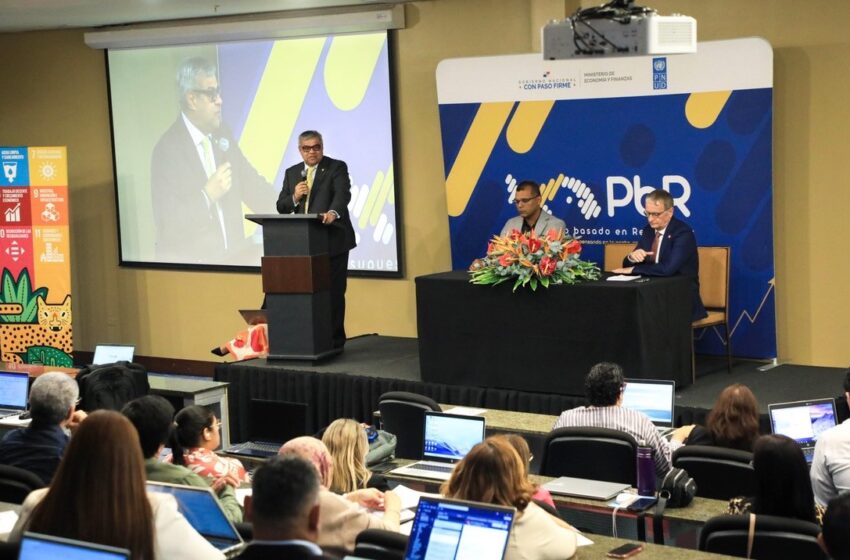 Diplomado fortalece capacidades de 34 entidades públicas para una gestión estatal más eficiente y orientada a resultados