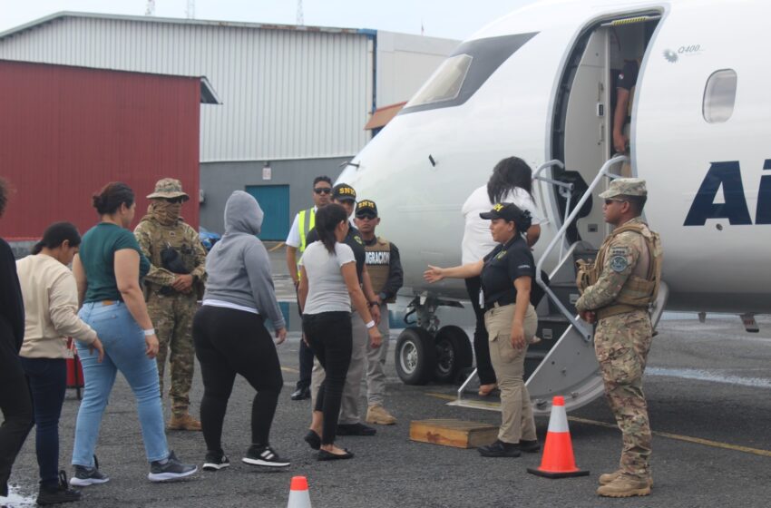 Migración retorna a 24 ciudadanos nicaragüenses por incumplir la normativa migratoria panameña