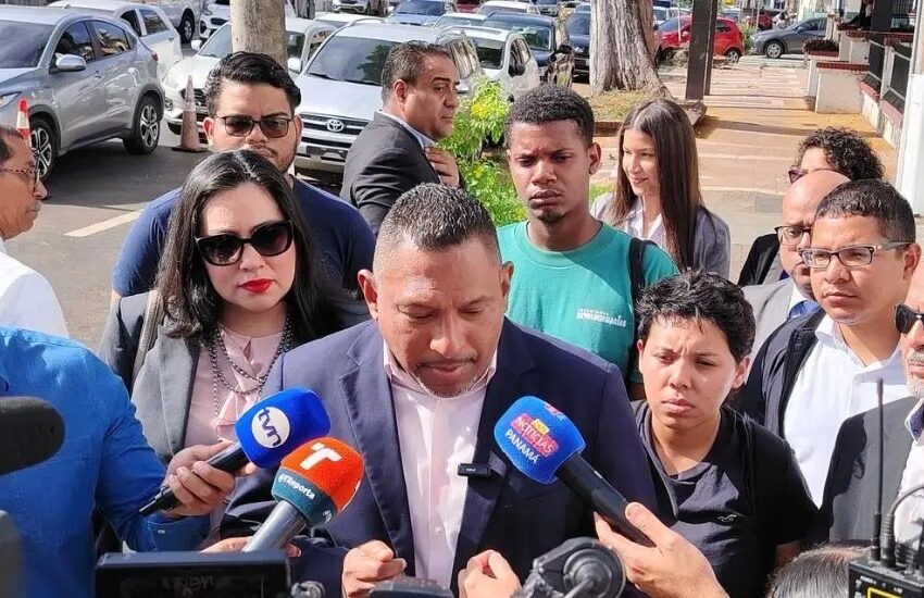  Estudiantes de la Universidad de Panamá proponen al profesor Gilberto Marulanda como vicerrector de Asuntos Estudiantiles