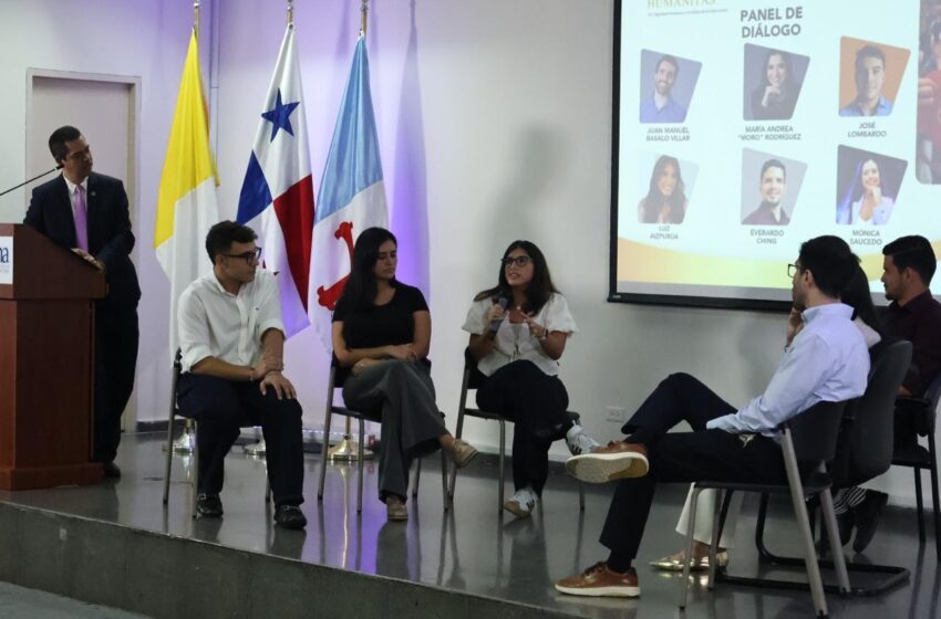  Foro Magnifica Humanitas abre espacio a los jóvenes para reflexionar sobre la era de la IA