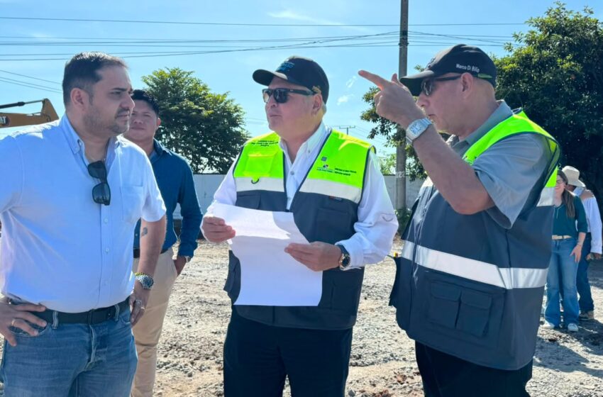  Jamis Acosta y el MOP supervisan proyectos viales que impulsan el desarrollo de David
