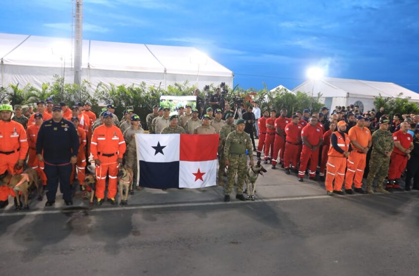  Equipo de rescate panameño es condecorado por Venezuela por su destacada labor humanitaria
