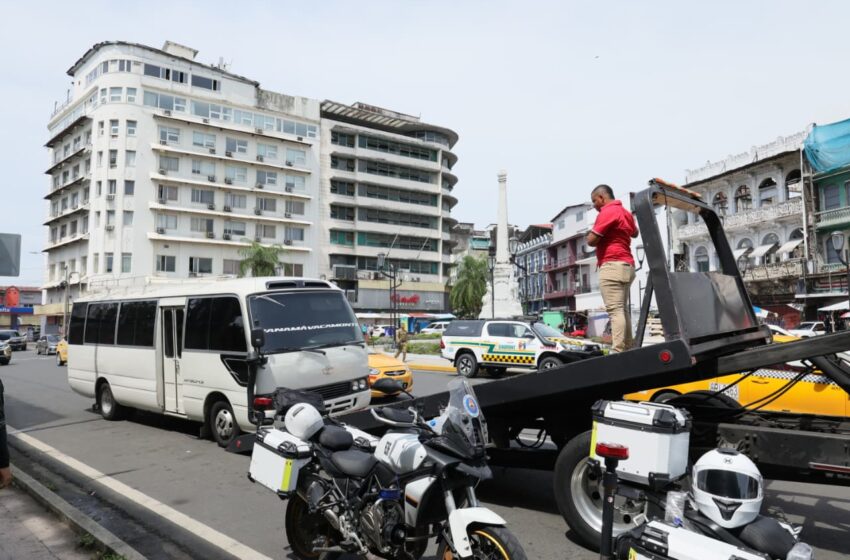 ATTT despliega operativos al transporte colectivo y vehículos ‘Mal Parqueados’