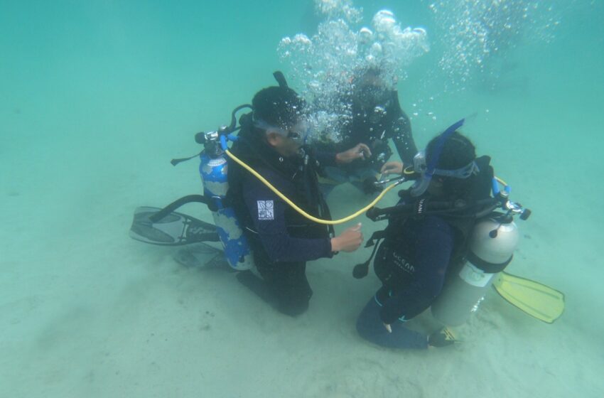  Guardaparques de Coiba se certifican como buzos para reforzar la conservación marina