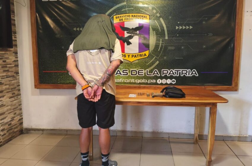  SENAFRONT aprehende a ciudadano costarricense con arma de fuego en Paso Canoas
