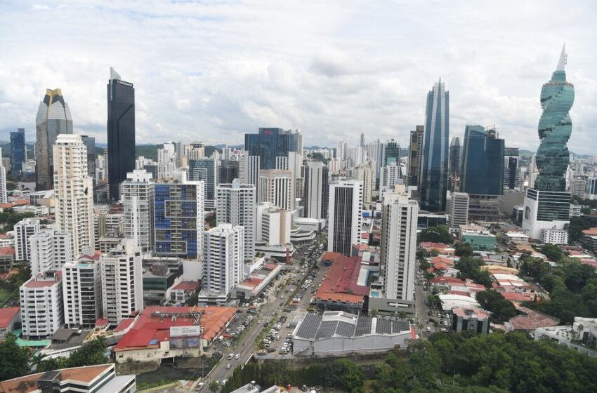 Panamá reduce la pobreza multidimensional de 14.7% a 12.4% entre 2022 y 2025