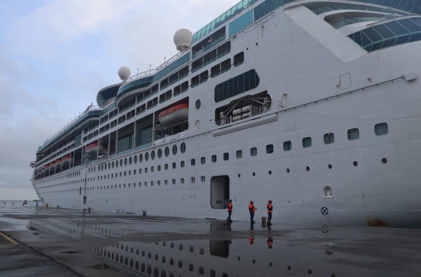  Más de 2,300 pasajeros arribaron a Colón a bordo del crucero Grandeur of the Seas