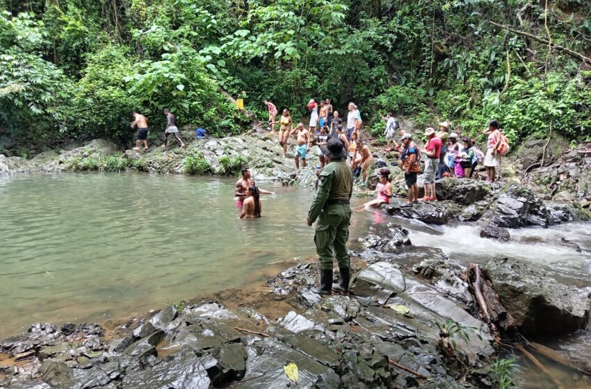  Cierran indefinidamente La Cascada del río Chagres tras deslave que dejó un policía lesionado