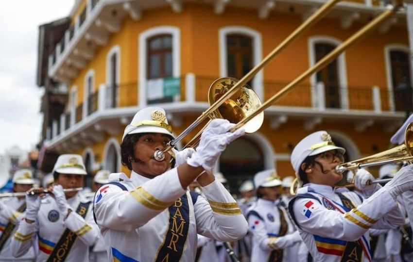  Panamá mantendrá los desfiles patrios del 3 y 4 de noviembre en la capital pese a emergencia por terremoto